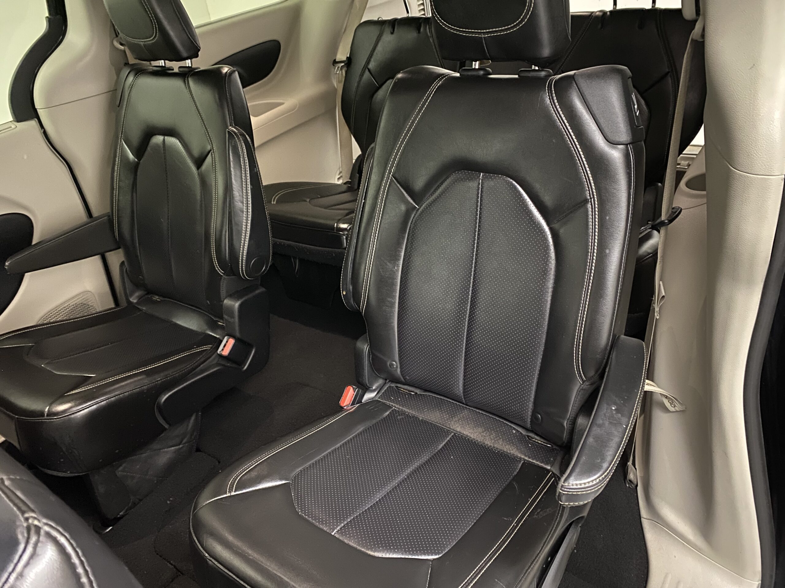 2020 Chrysler Voyager LXI