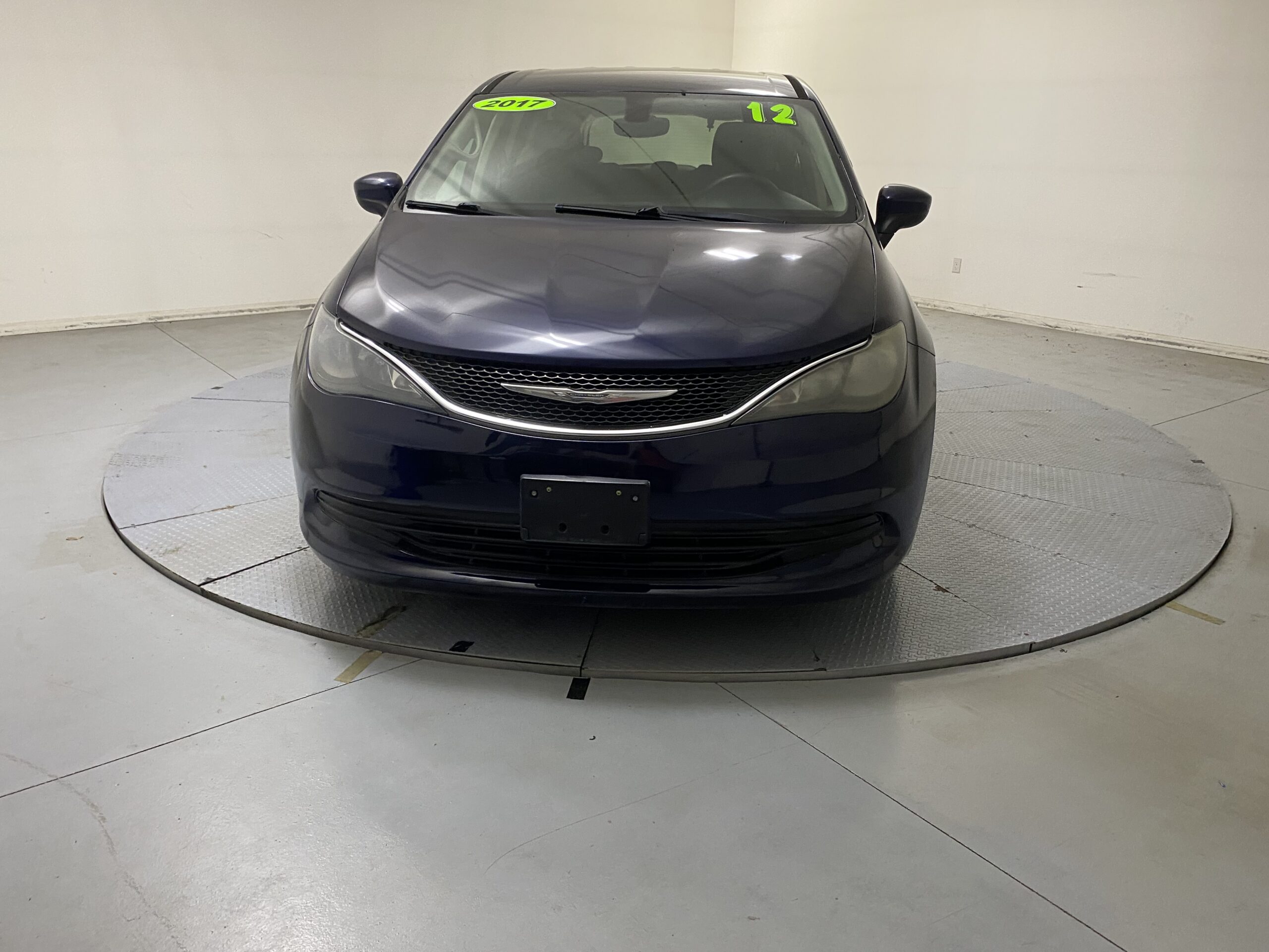 2017 Chrysler Pacifica Touring's photo